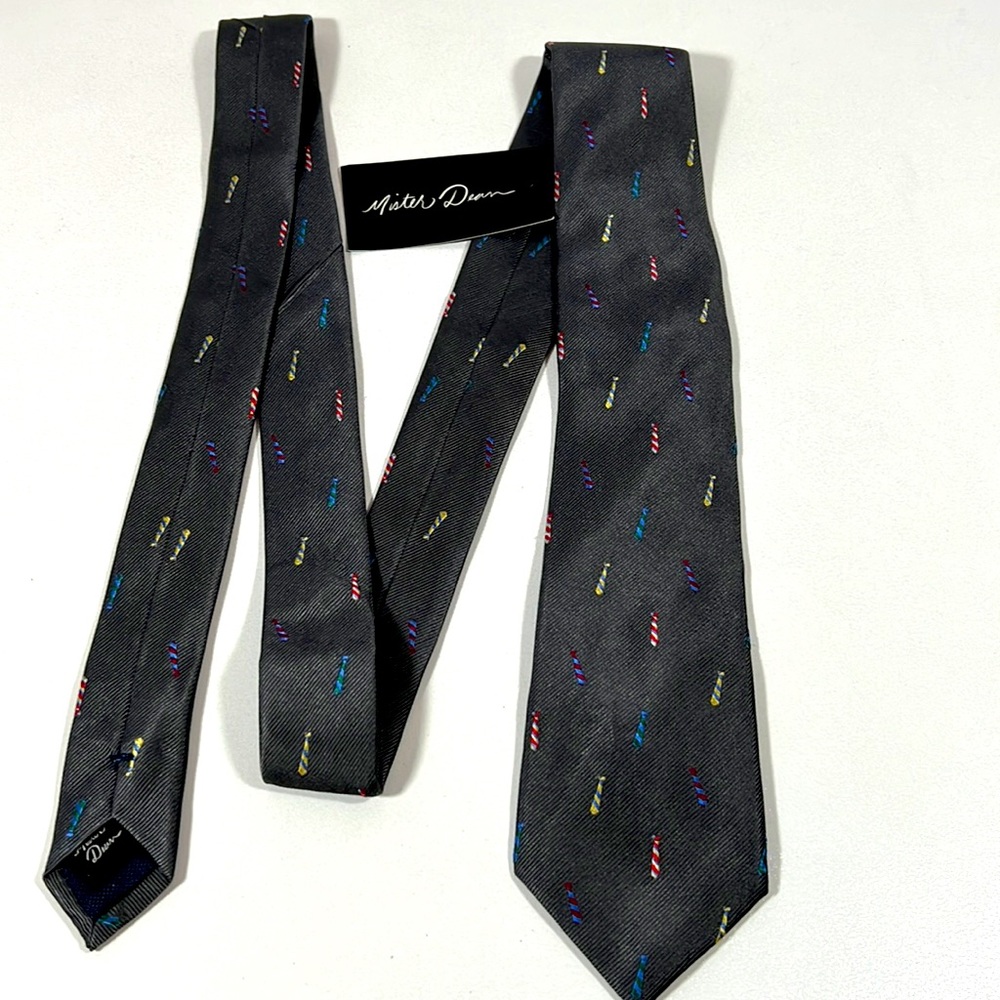 MISTER DEAN Grey Tie Tie Designs 100% Silk Gift Dad Business Novelty